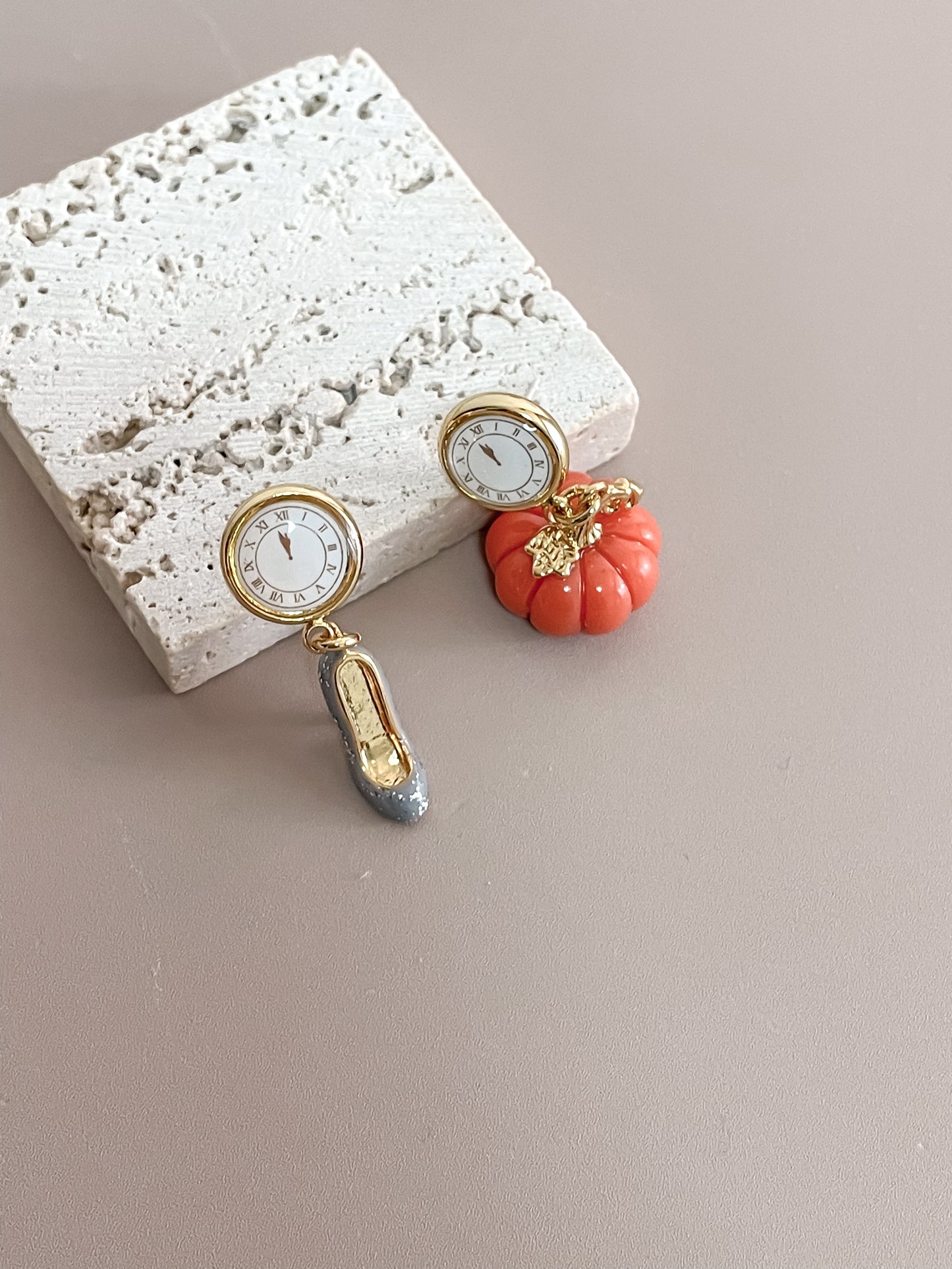 Pumpkin Crystal Shoes Earrings