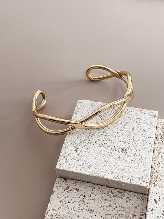 Gold Wire Adjustable Bracelet