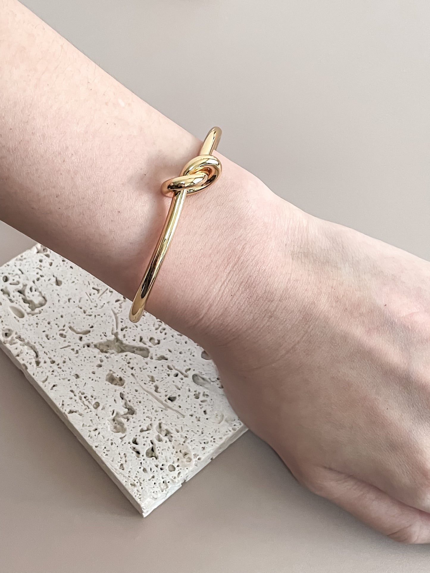 Gold Knot Bracelet
