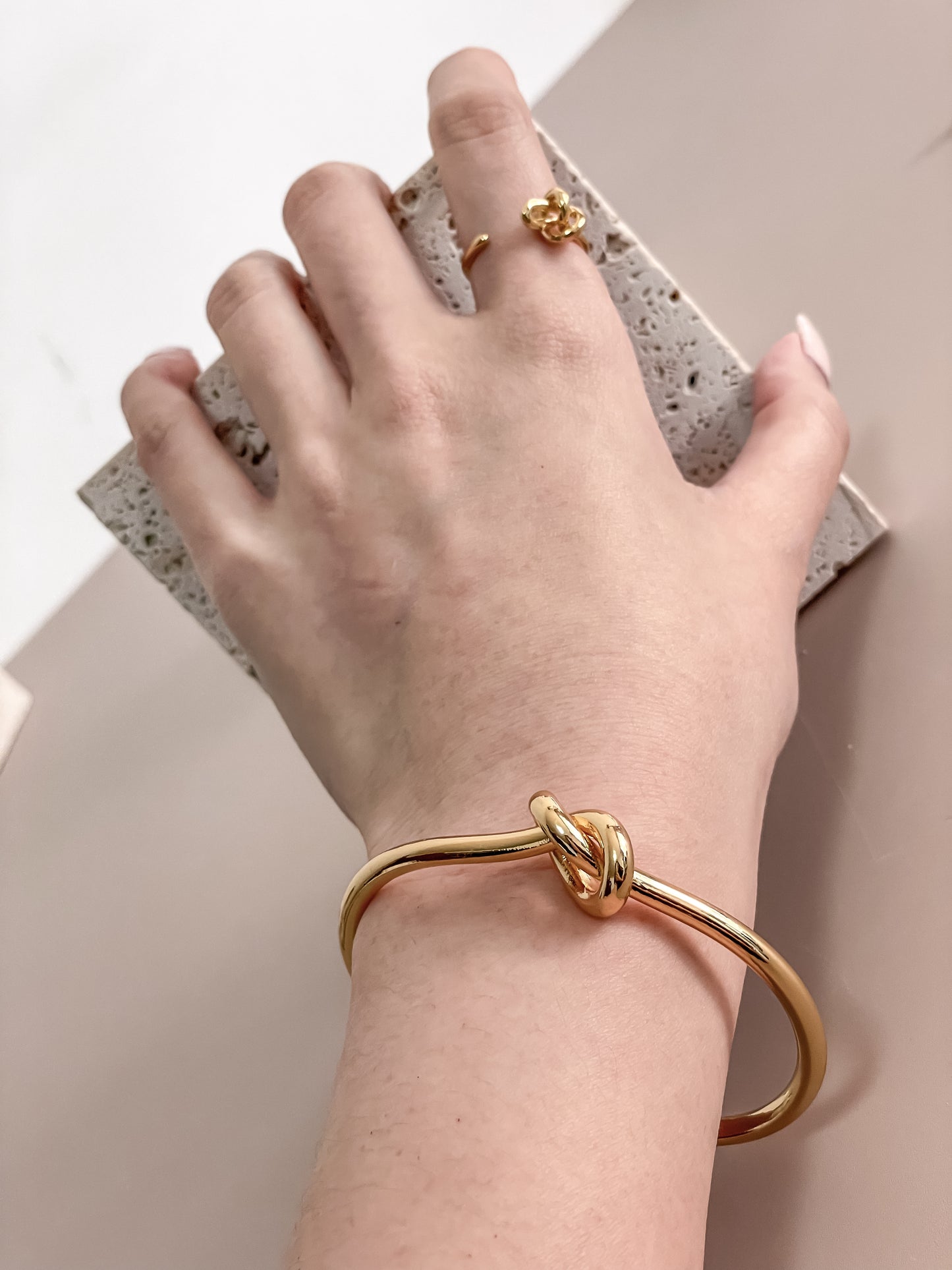 Gold Knot Bracelet