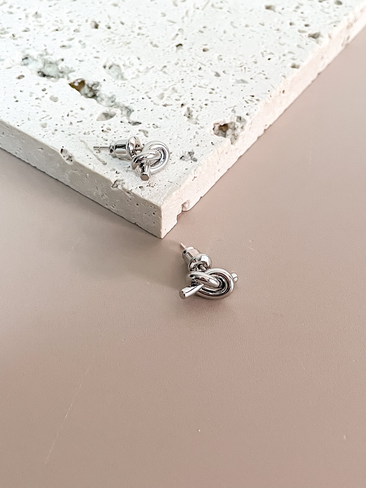 Silver Knot Jewelry Set