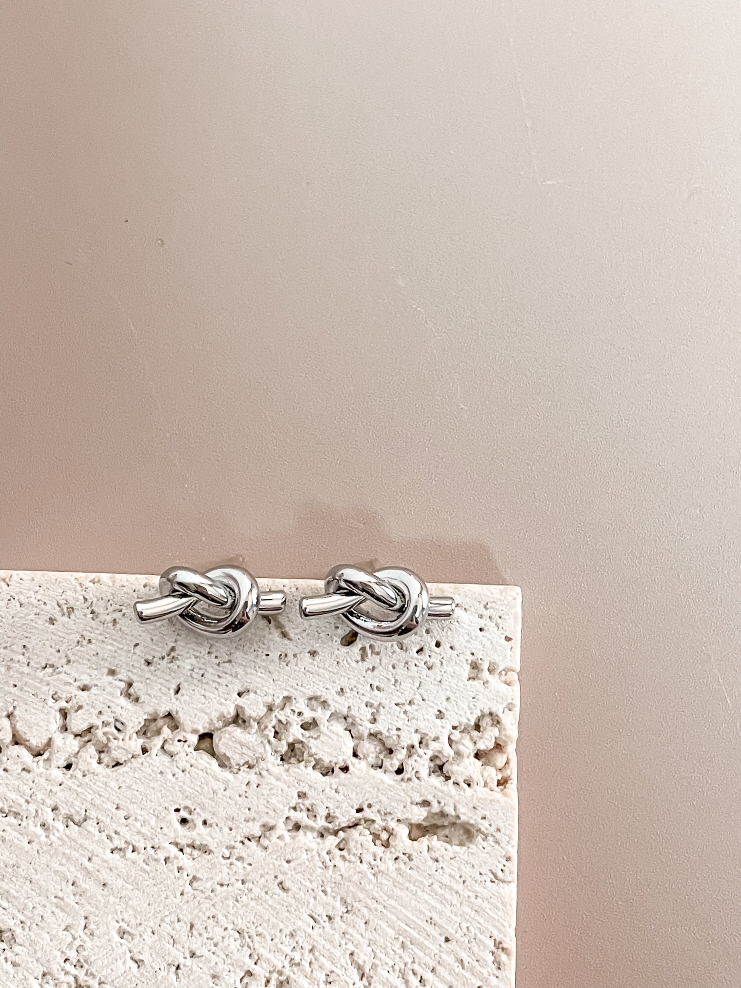 Silver Knot Jewelry Set