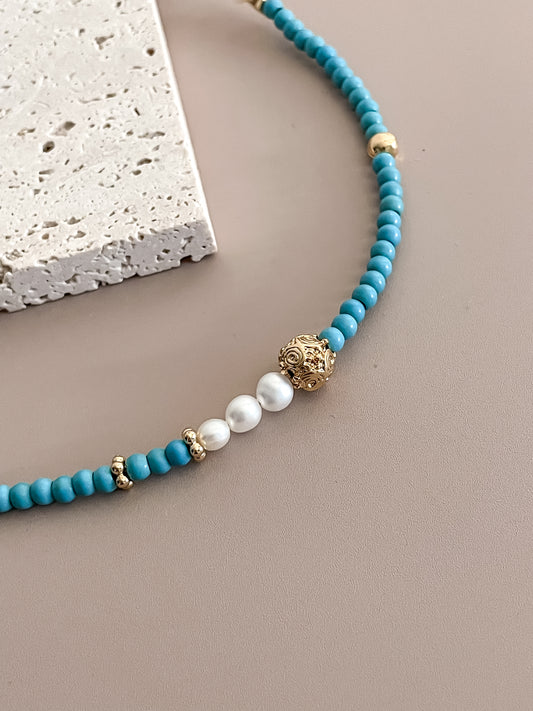 Turquoise Beaded Necklace w/ Pearl