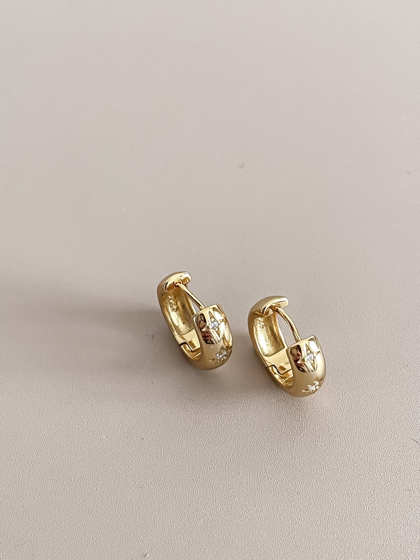 Minimalist Star Zircon Earrings