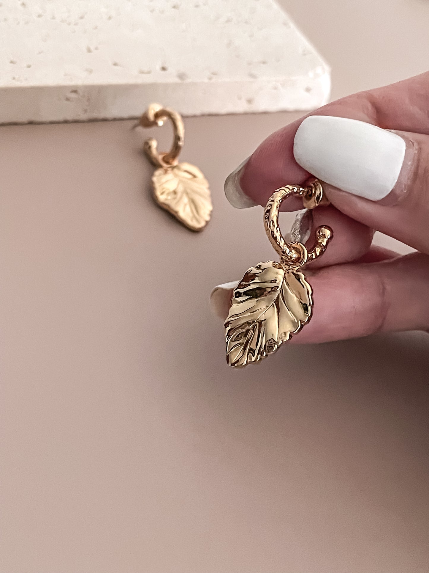 Basic Leaf Drop Earrings