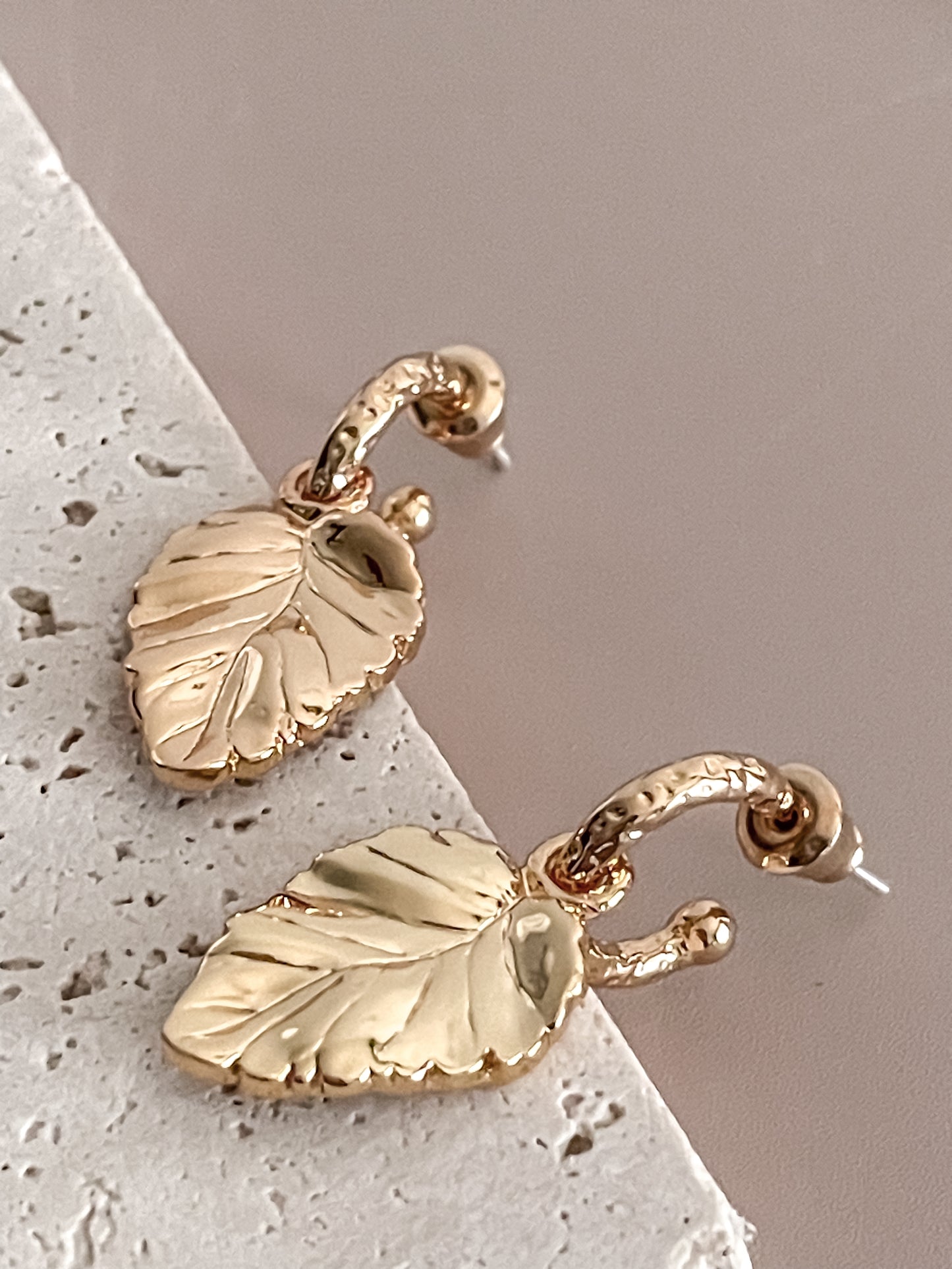 Basic Leaf Drop Earrings