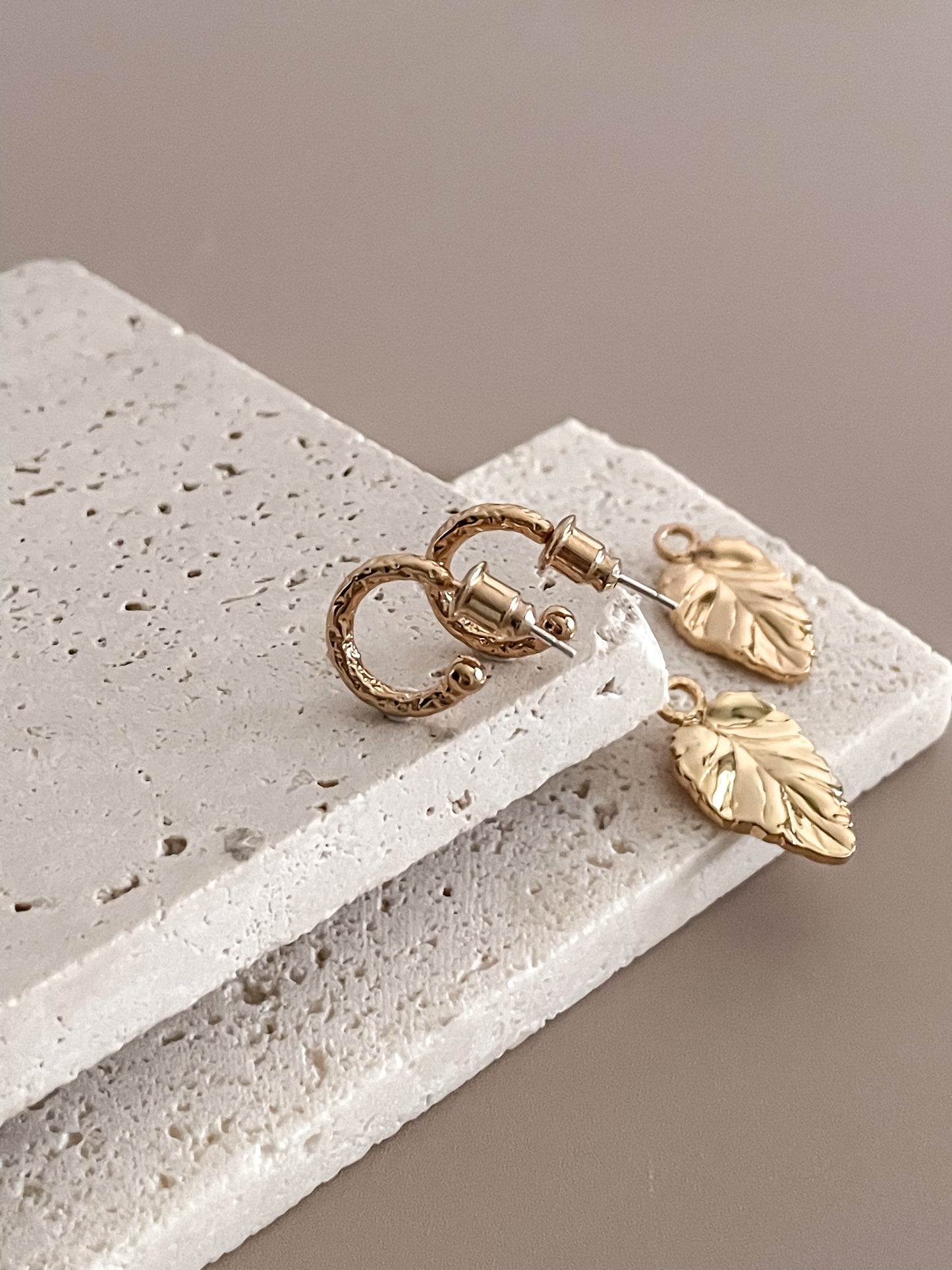 Basic Leaf Drop Earrings