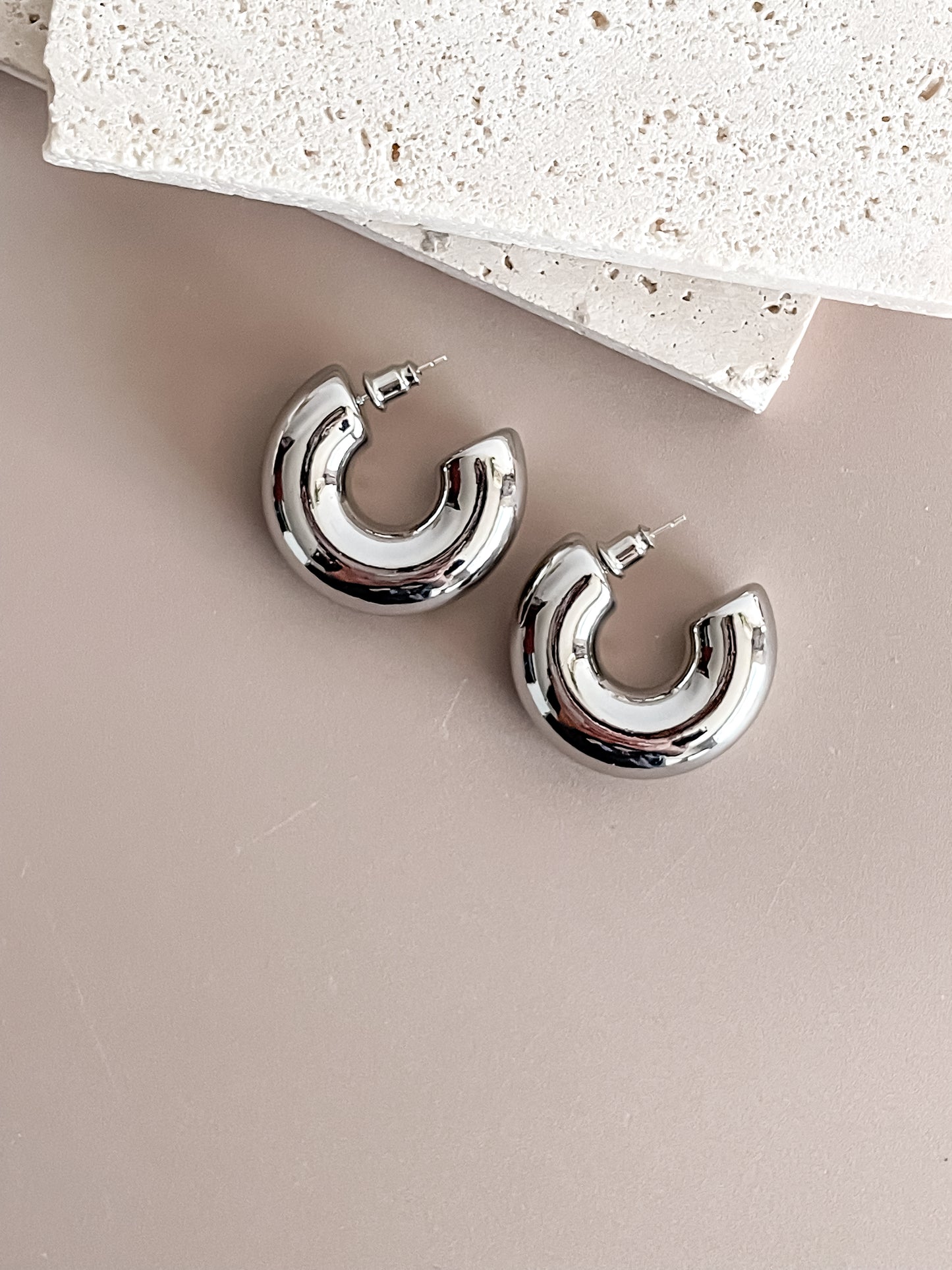 Chunky C-Shape Earrings