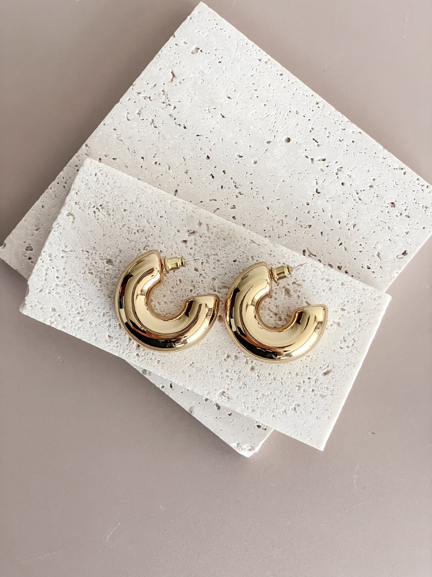 Chunky C-Shape Earrings