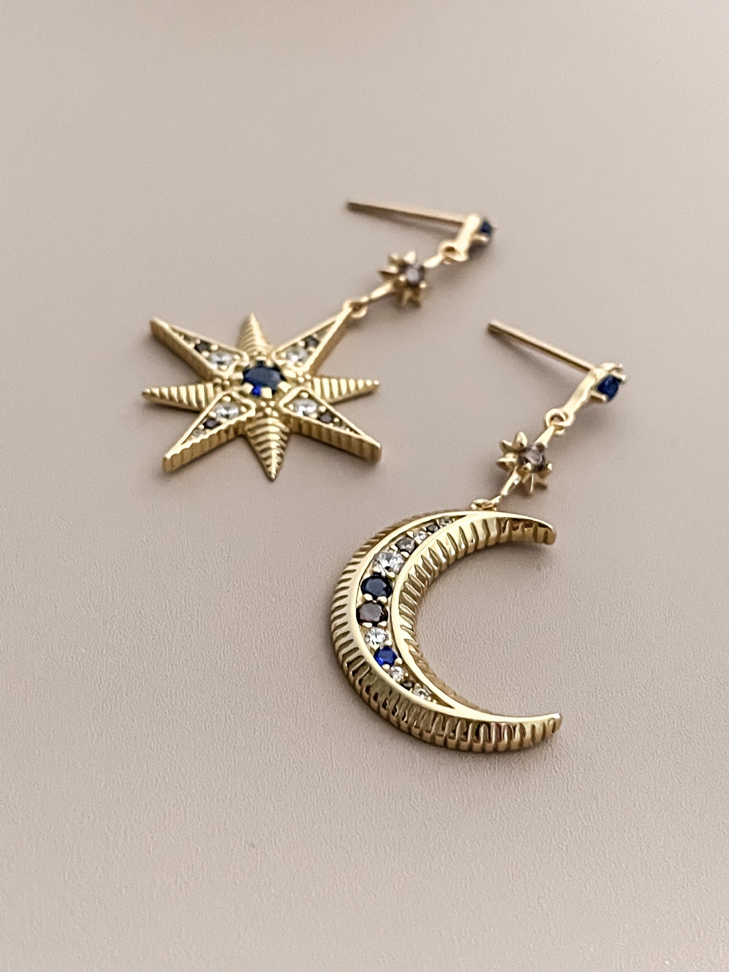 Zirconia Star and Moon Earrings