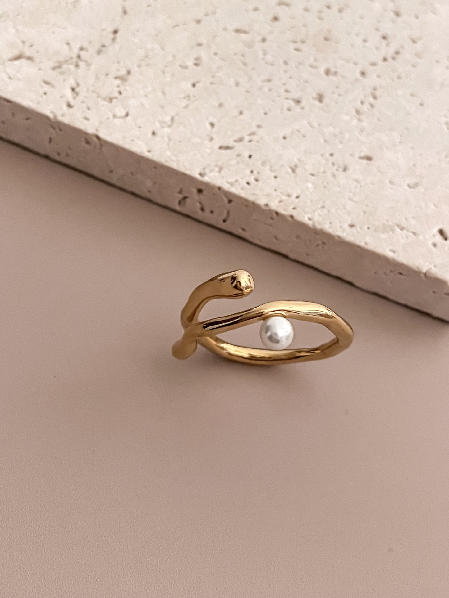 Ripple Pearl Ring