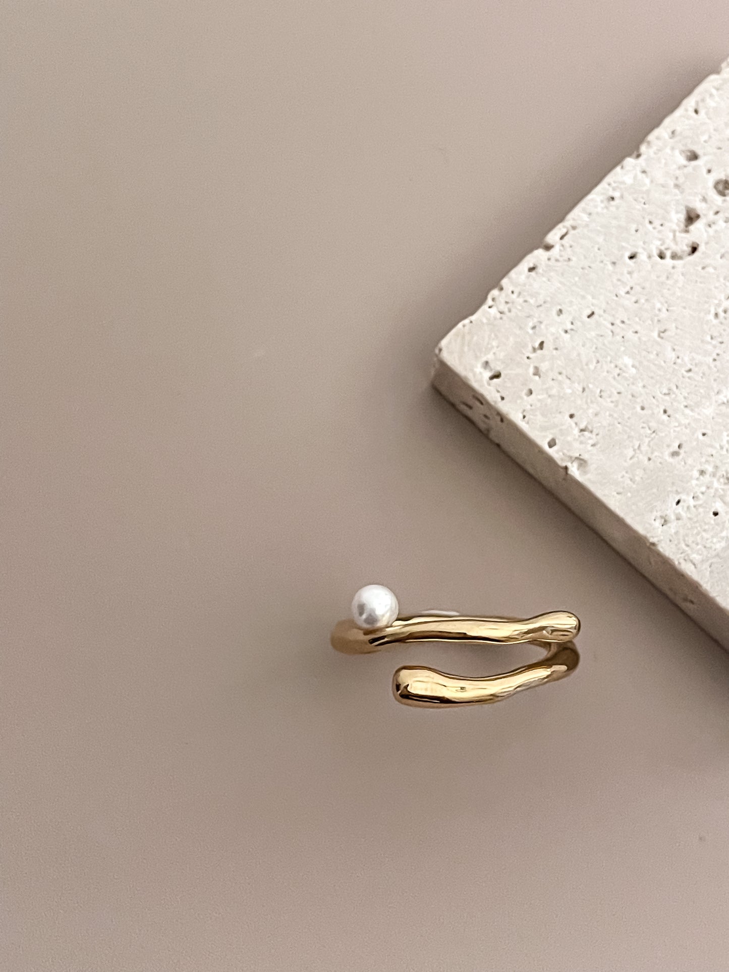 Ripple Pearl Ring