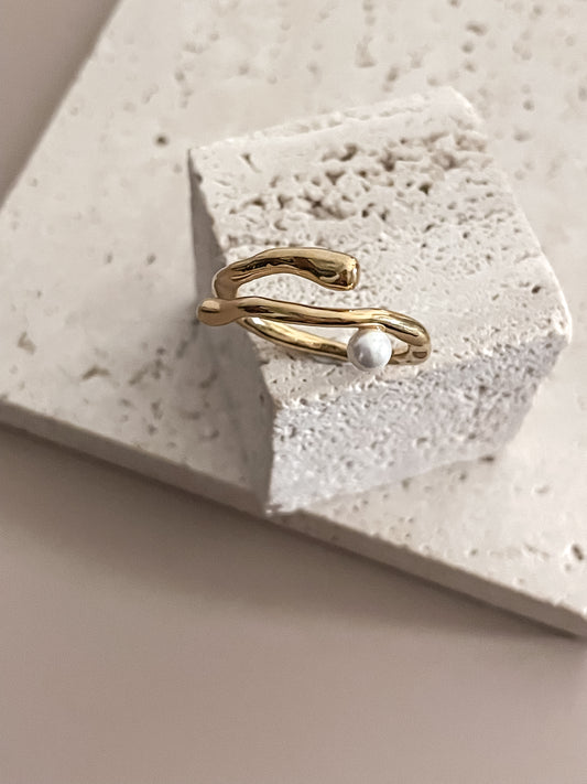 Ripple Pearl Ring