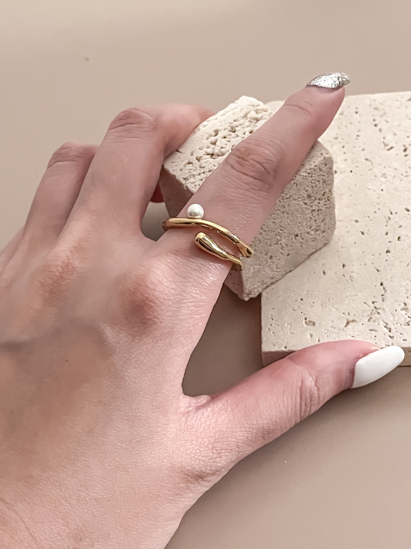 Ripple Pearl Ring
