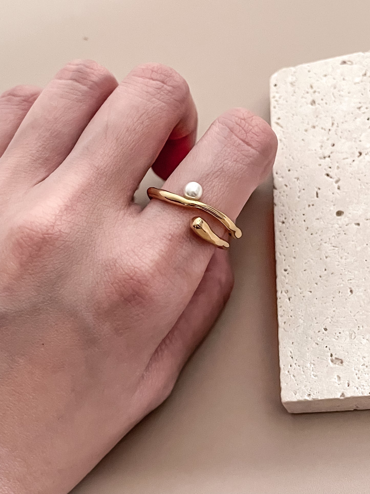 Ripple Pearl Ring