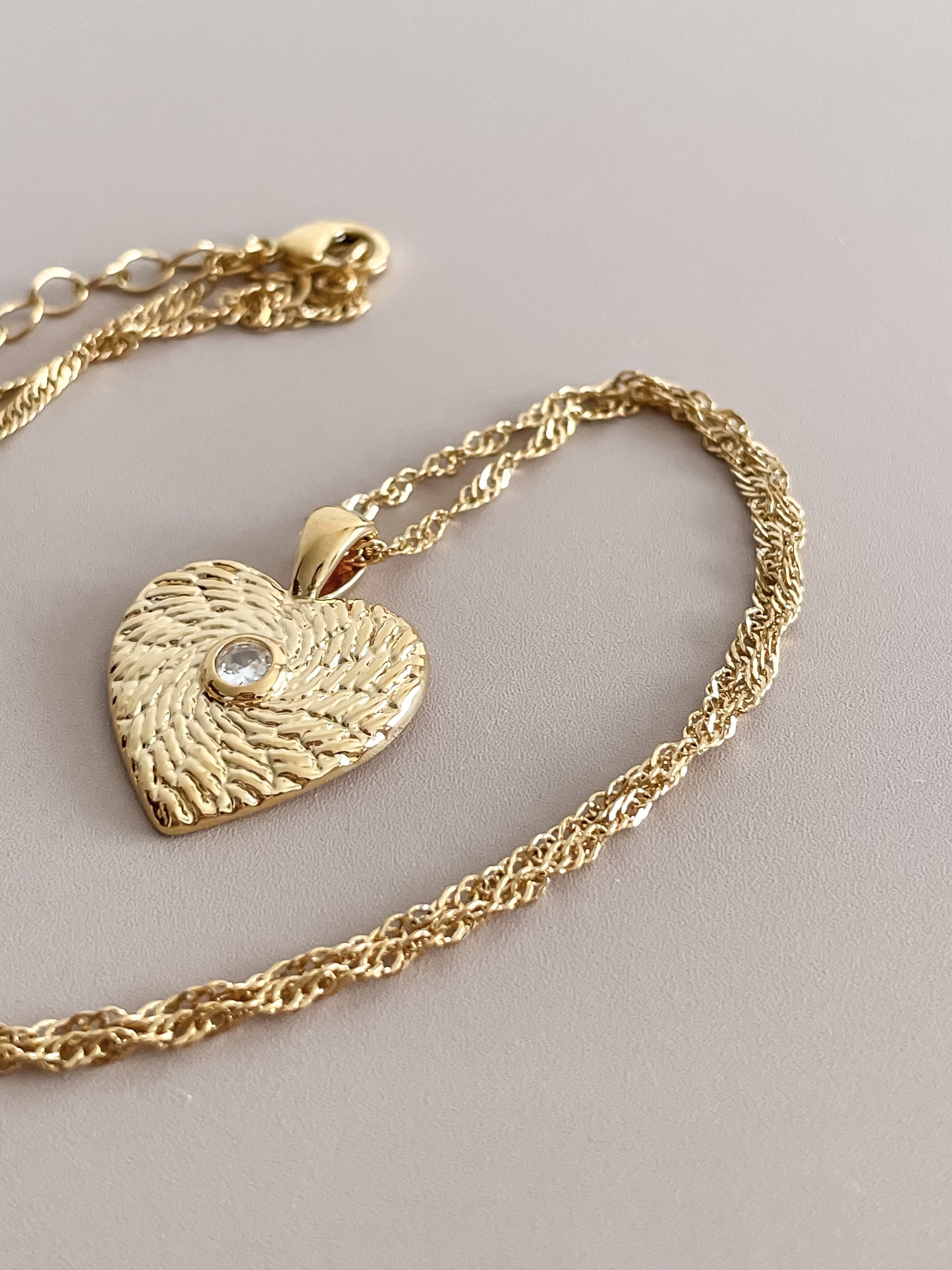 Zirconia Textured Heart Necklace