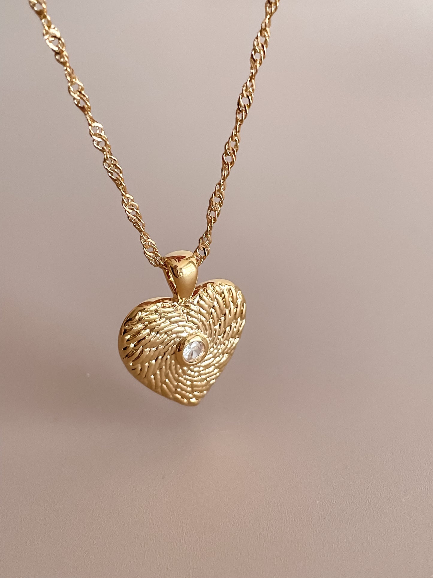 Zirconia Textured Heart Necklace