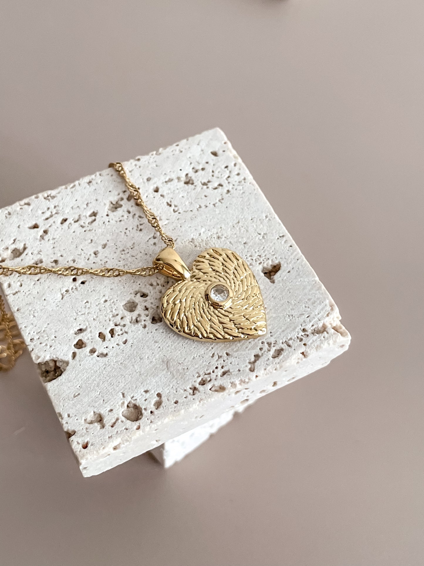 Zirconia Textured Heart Necklace