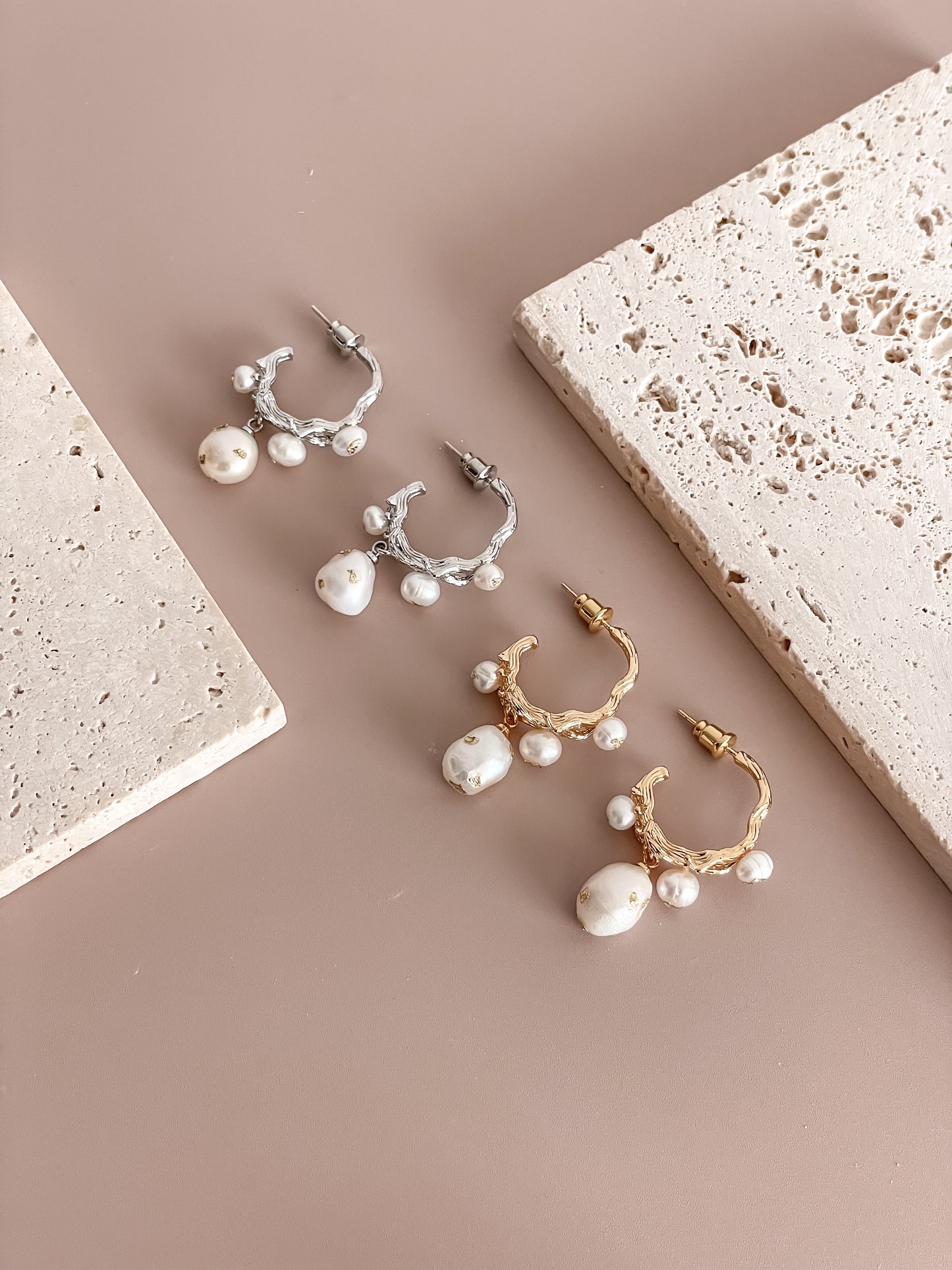 Pearl C-shape Earrings w/Gold Foil