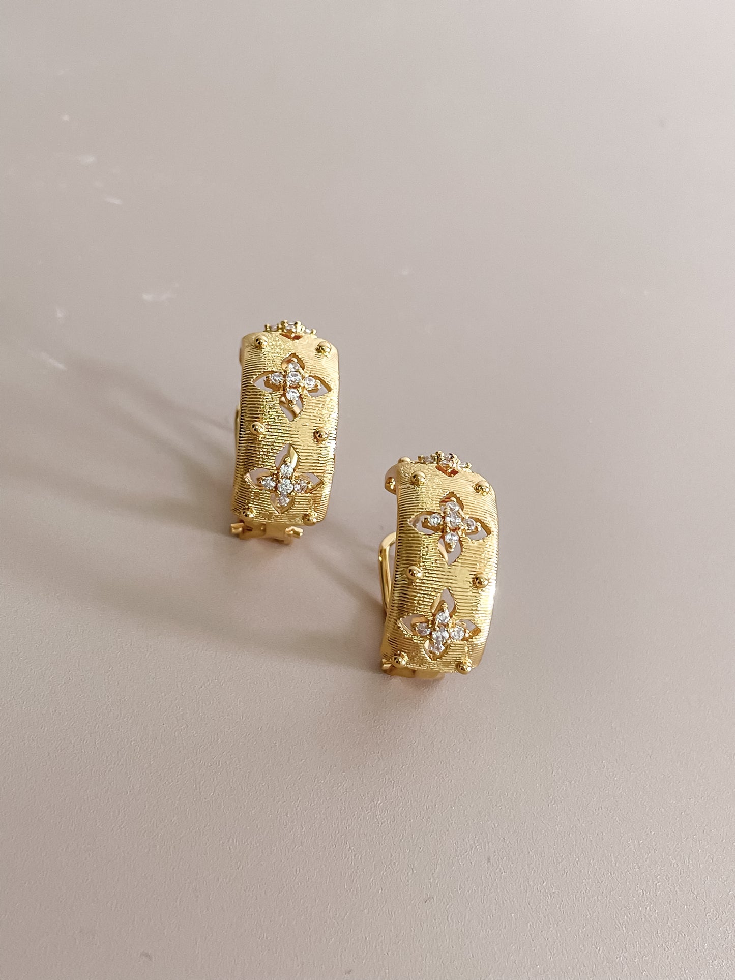 Flower Carving Huggie Hoops with Zircon