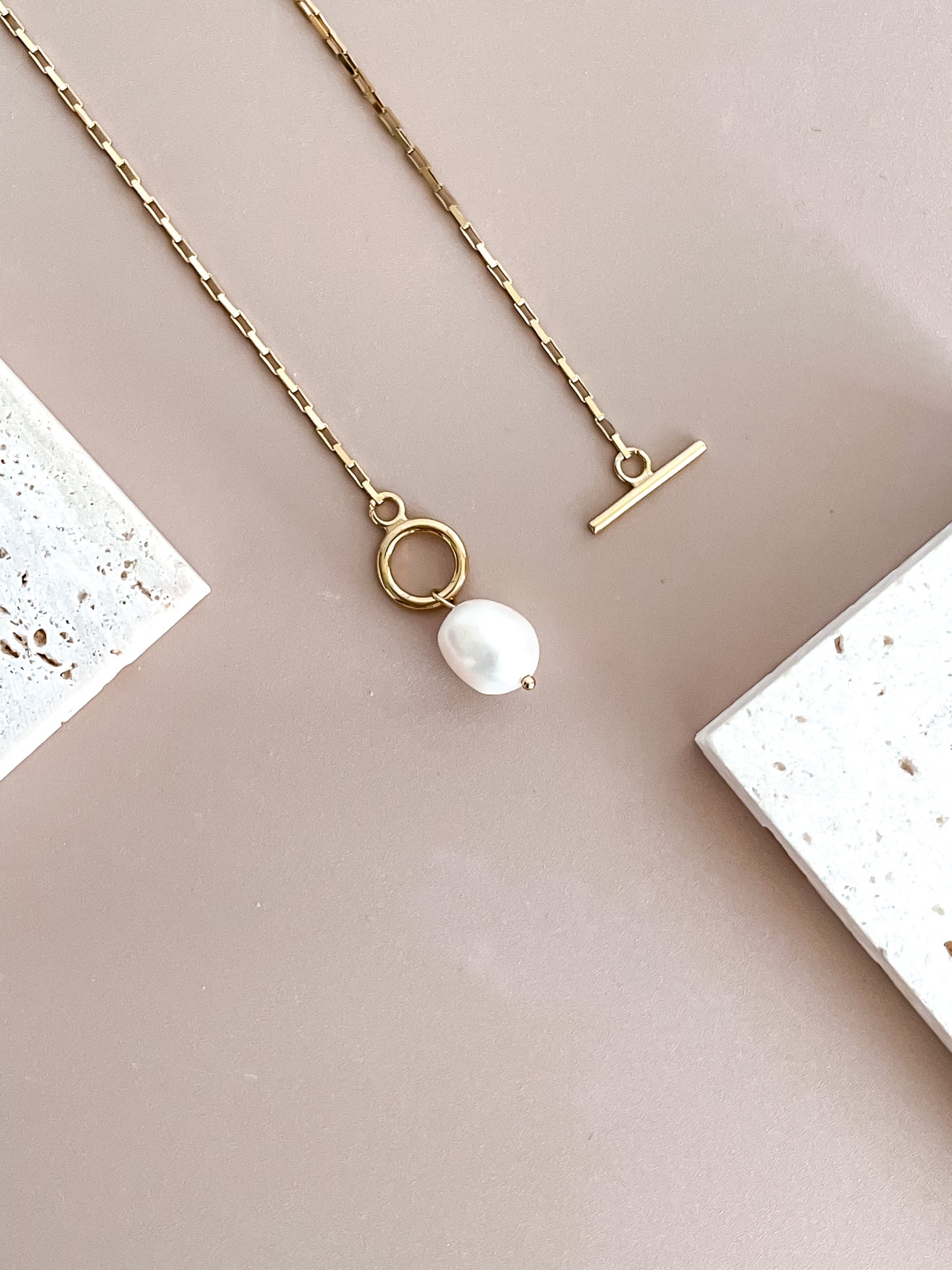 French Retro OT Clasp Baroque Pearl Collarbone Necklace