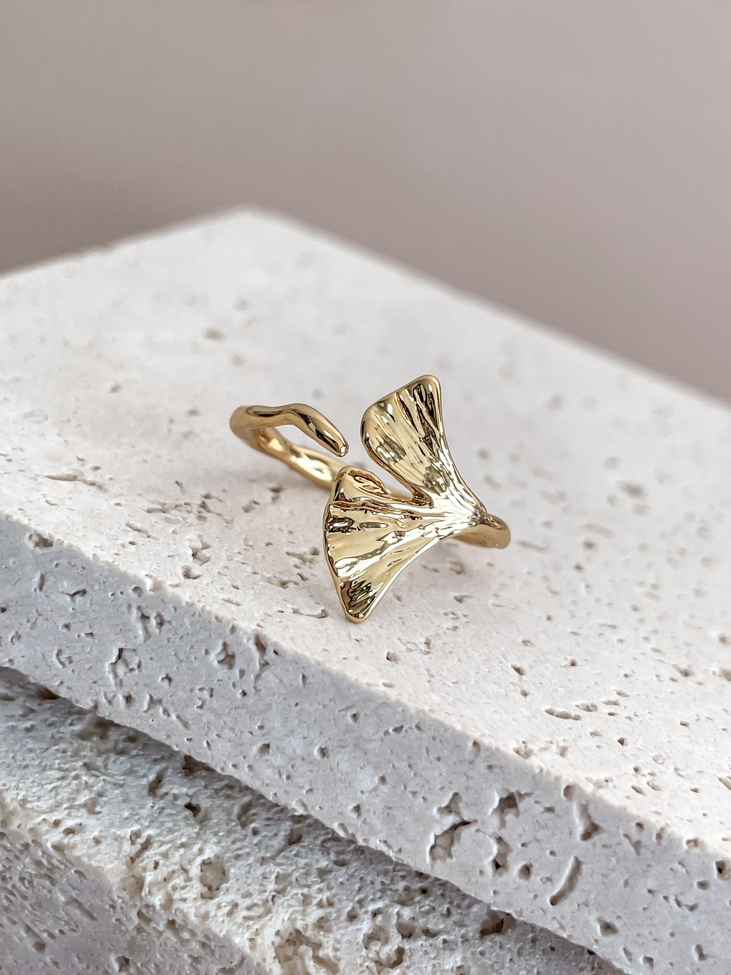 Ginkgo Leaf Open Ring