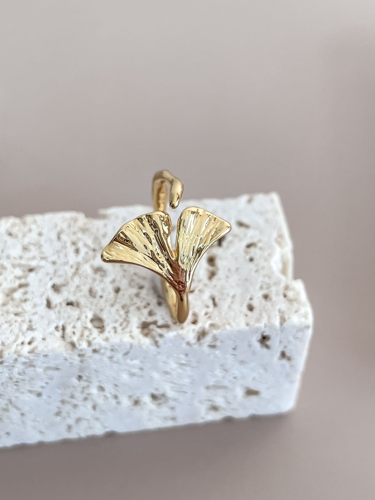 Ginkgo Leaf Open Ring