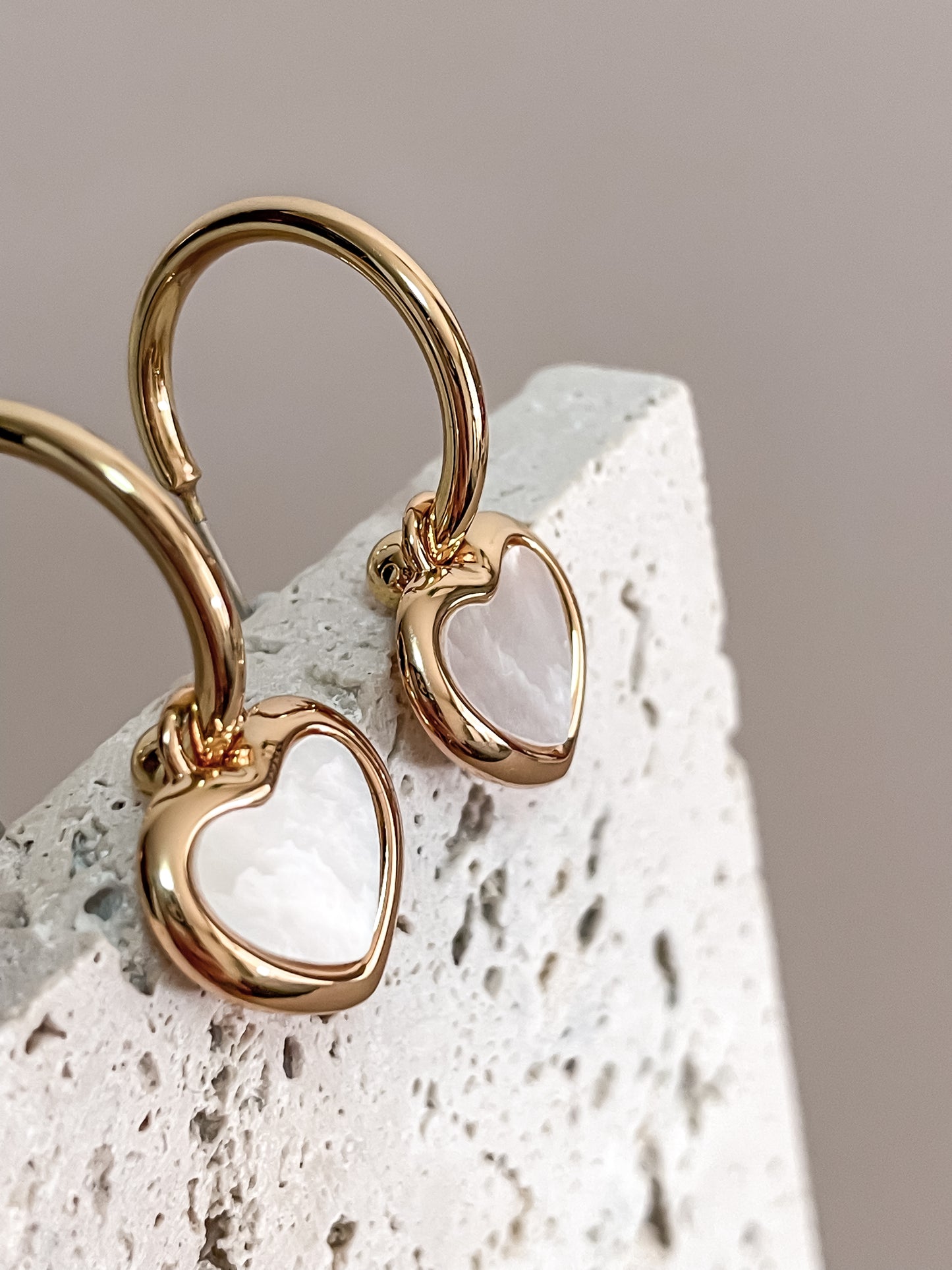 Mother of Pearl Heart C-shaped Hoop Earrings