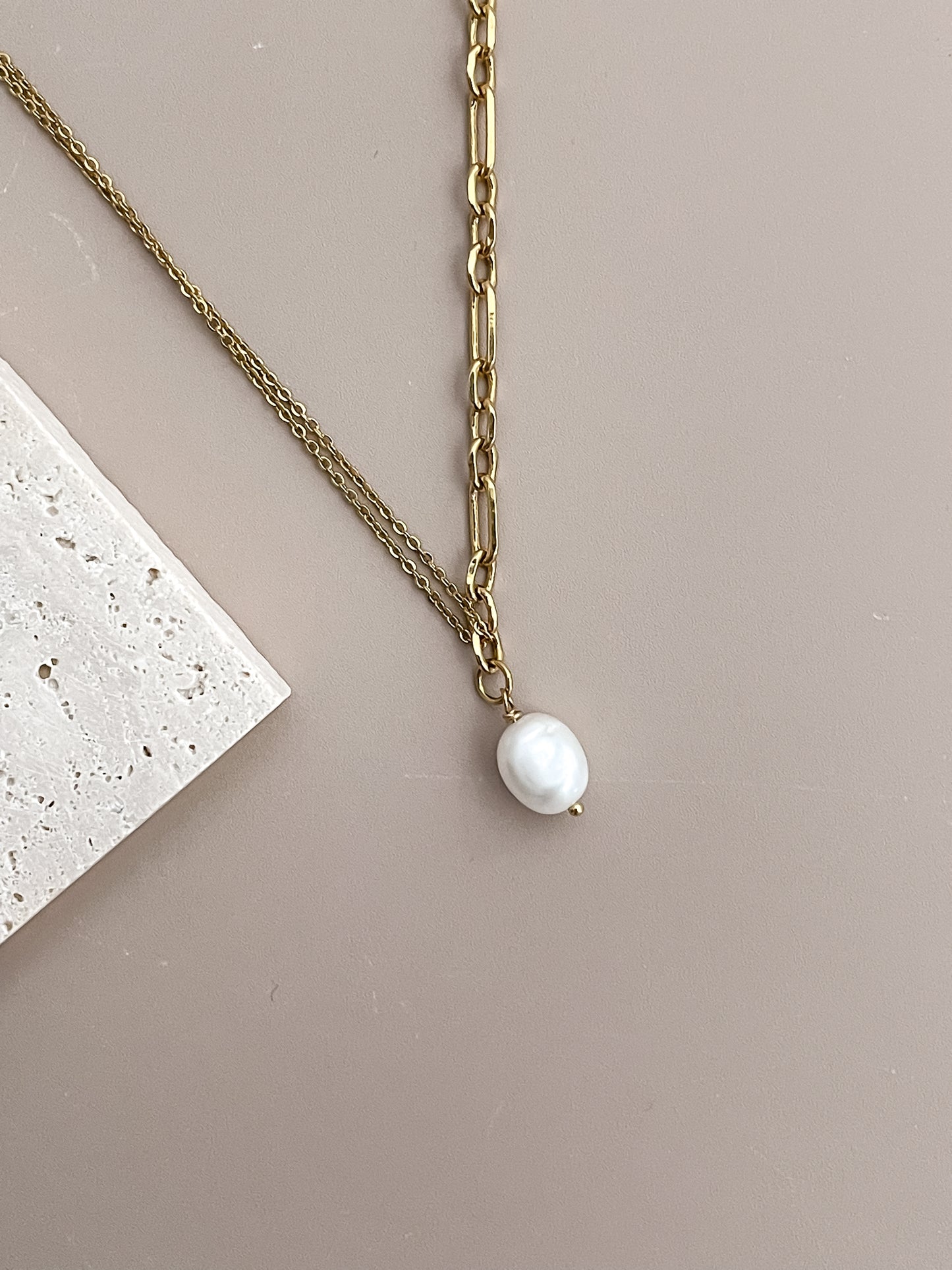 Asymmetric Pearl Necklace