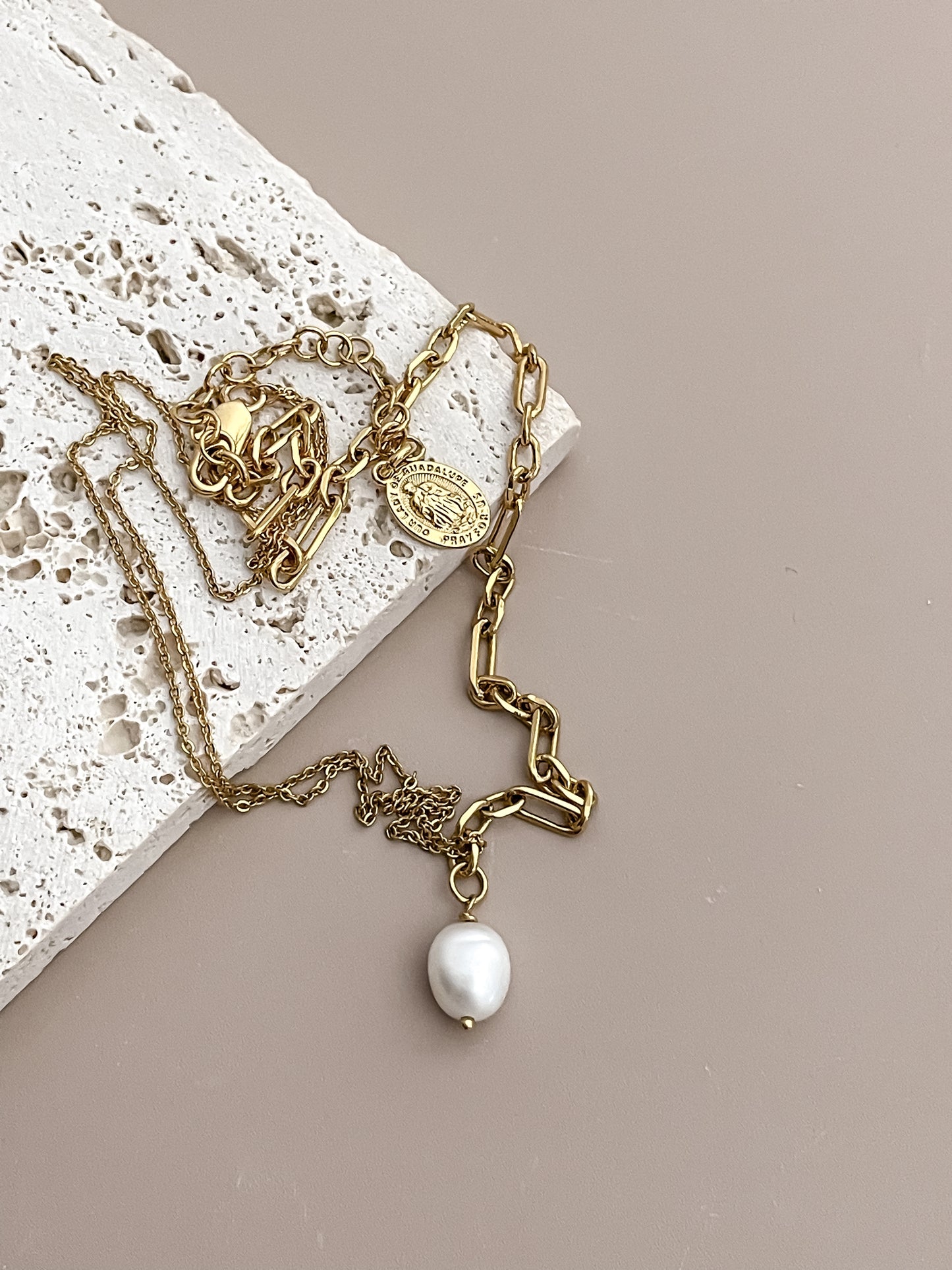 Asymmetric Pearl Necklace