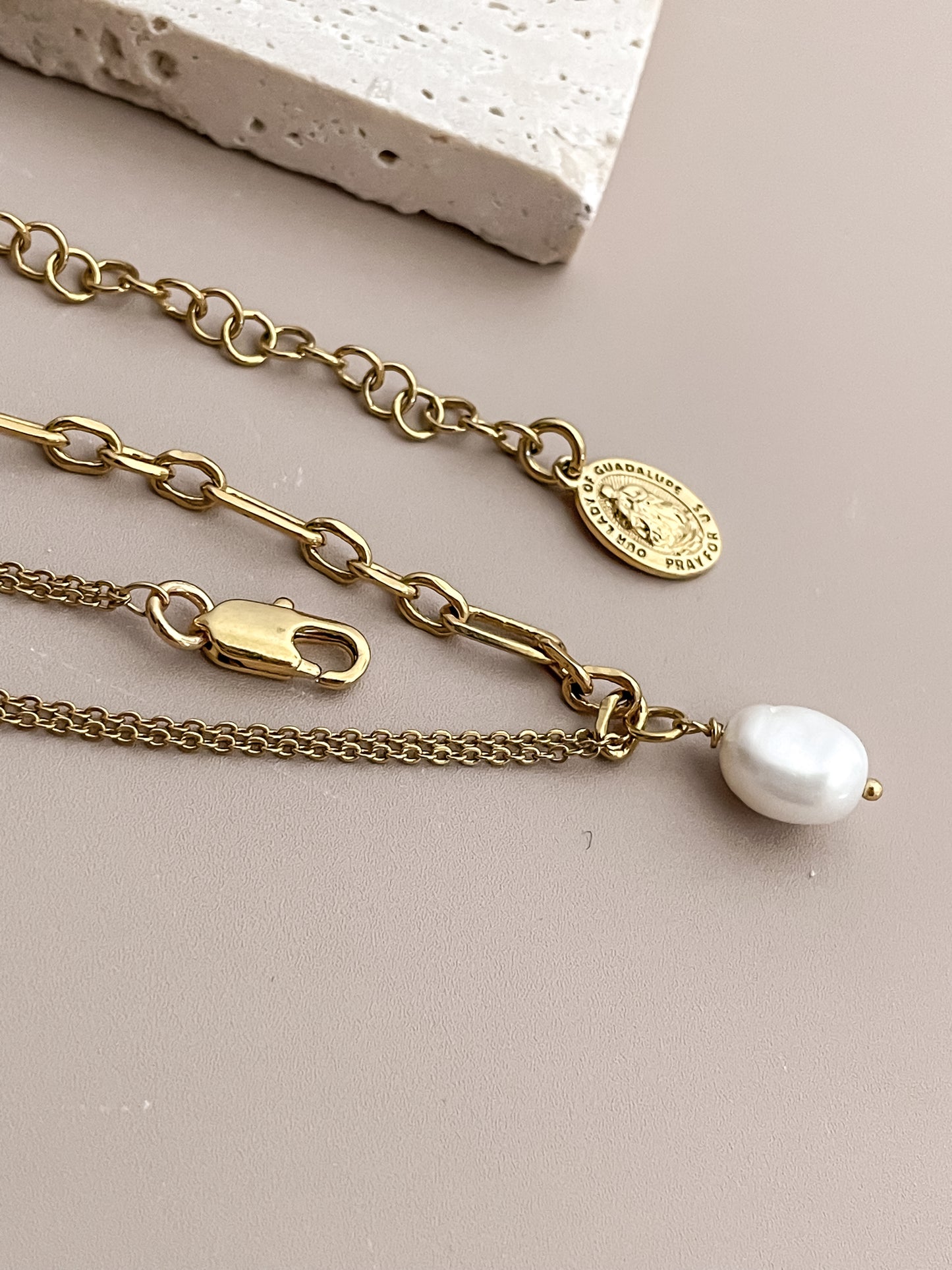 Asymmetric Pearl Necklace