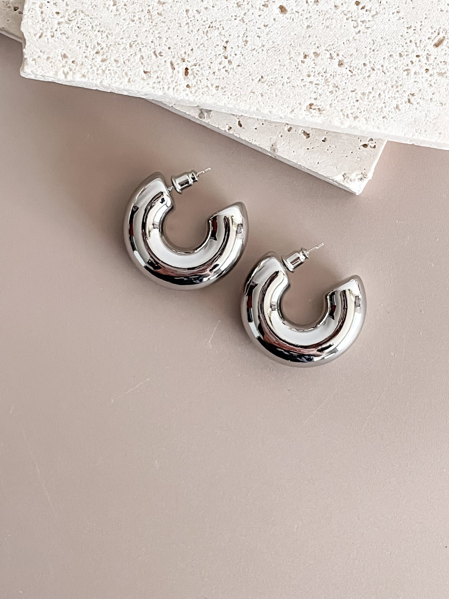 Chunky C-Shape Earrings