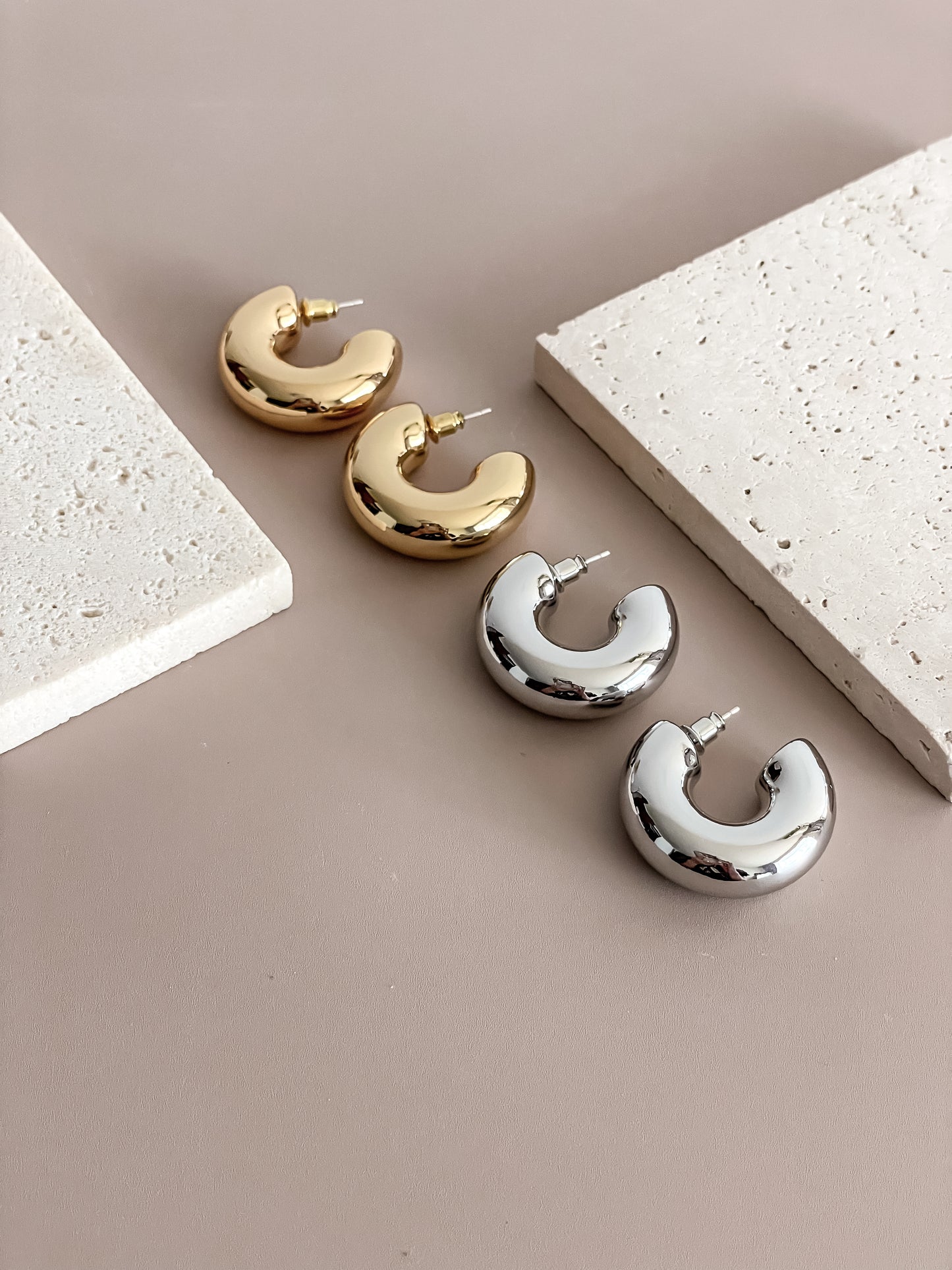 Chunky C-Shape Earrings