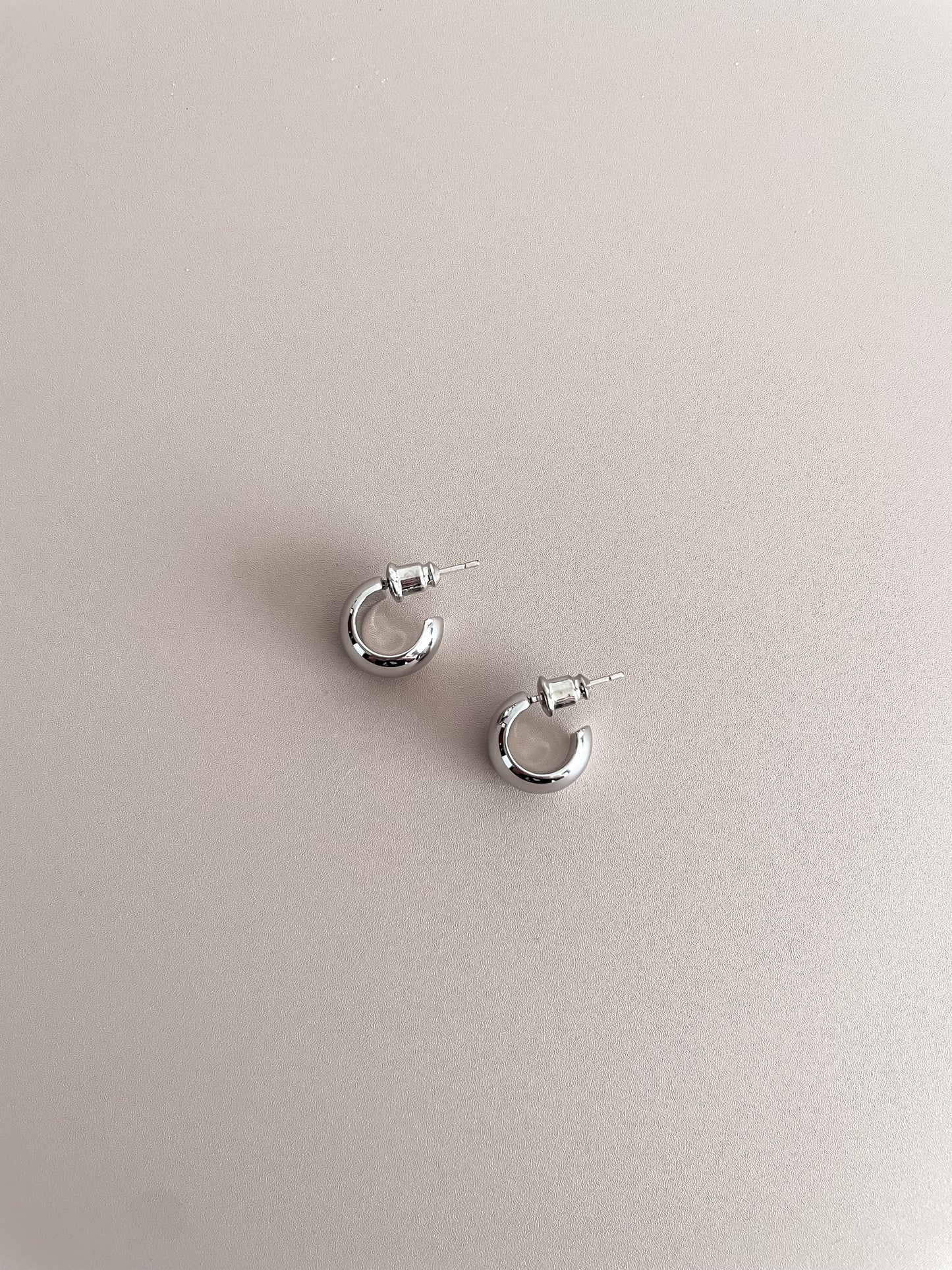 Basic Platinum Plated C-Shape Earrings