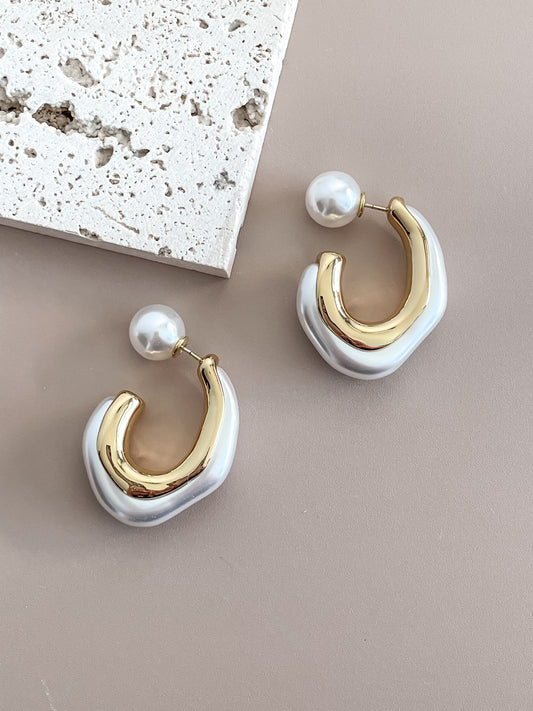 C-Shaped Pearl Earrings