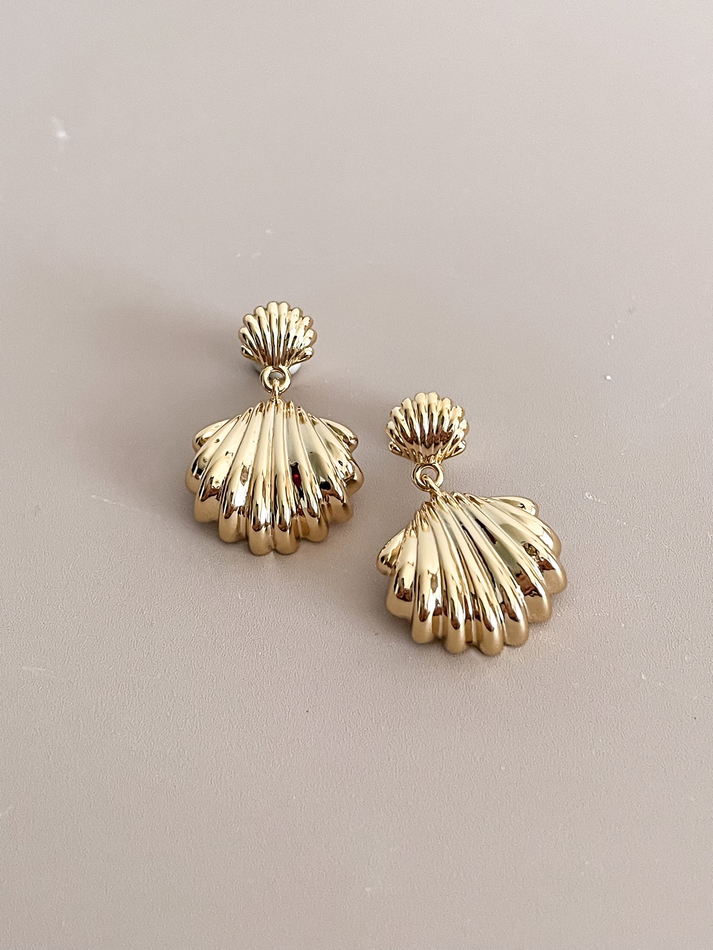 Fan-Shaped Shell Earrings