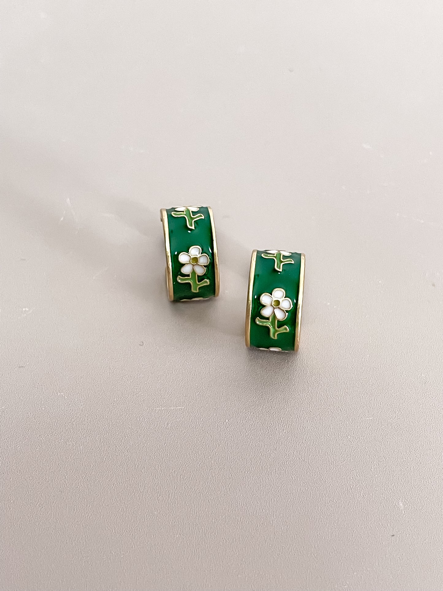 Green Enamel Daisy Huggy C-Shaped Stud Earrings